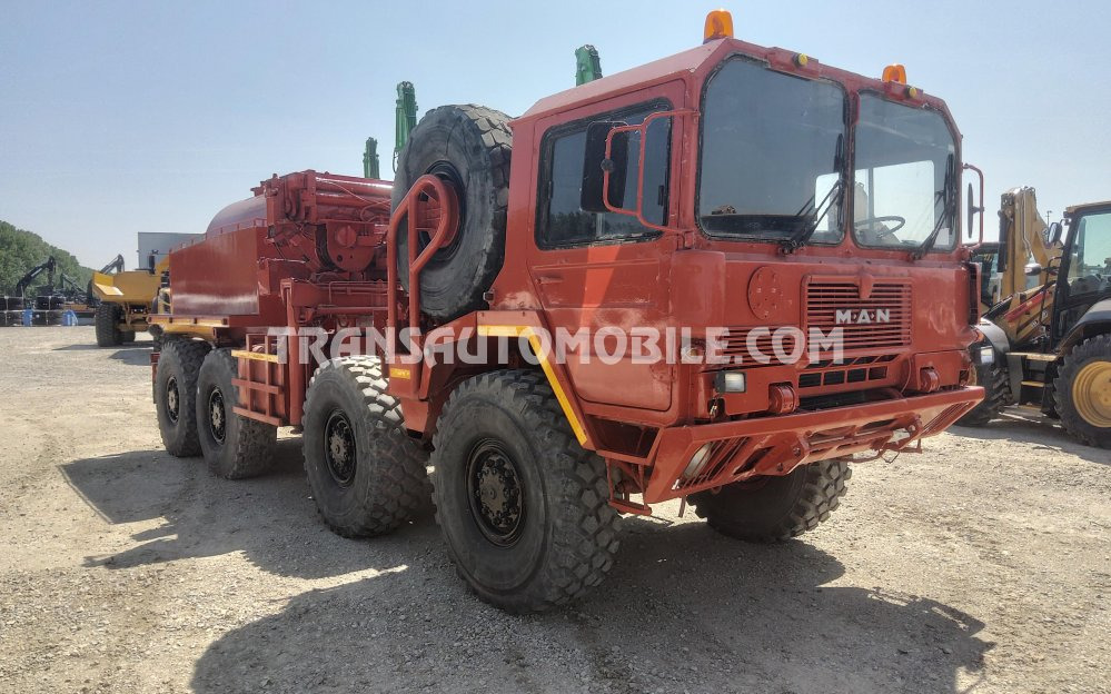 Man KAT 1 8x8 12.7L TURBO DIESEL GRUE 7 tonnes ATLAS KM4300 M5 + CITERNE CARBURANT mobile 3.500 litres - EXPORT OUT EU - Tanker truck, Crane truck: picture 4 Man KAT 1 8x8 12.7L TURBO DIESEL GRUE 7 tonnes ATLAS KM4300 M5 + CITERNE CARBURANT mobile 3.500 litres - EXPORT OUT EU - Tanker truck, Crane truck: picture 4