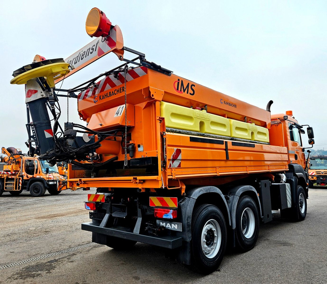 MAN TGA 28.400 6x4-4 Winterdienst - Tipper: picture 5 MAN TGA 28.400 6x4-4 Winterdienst - Tipper: picture 5