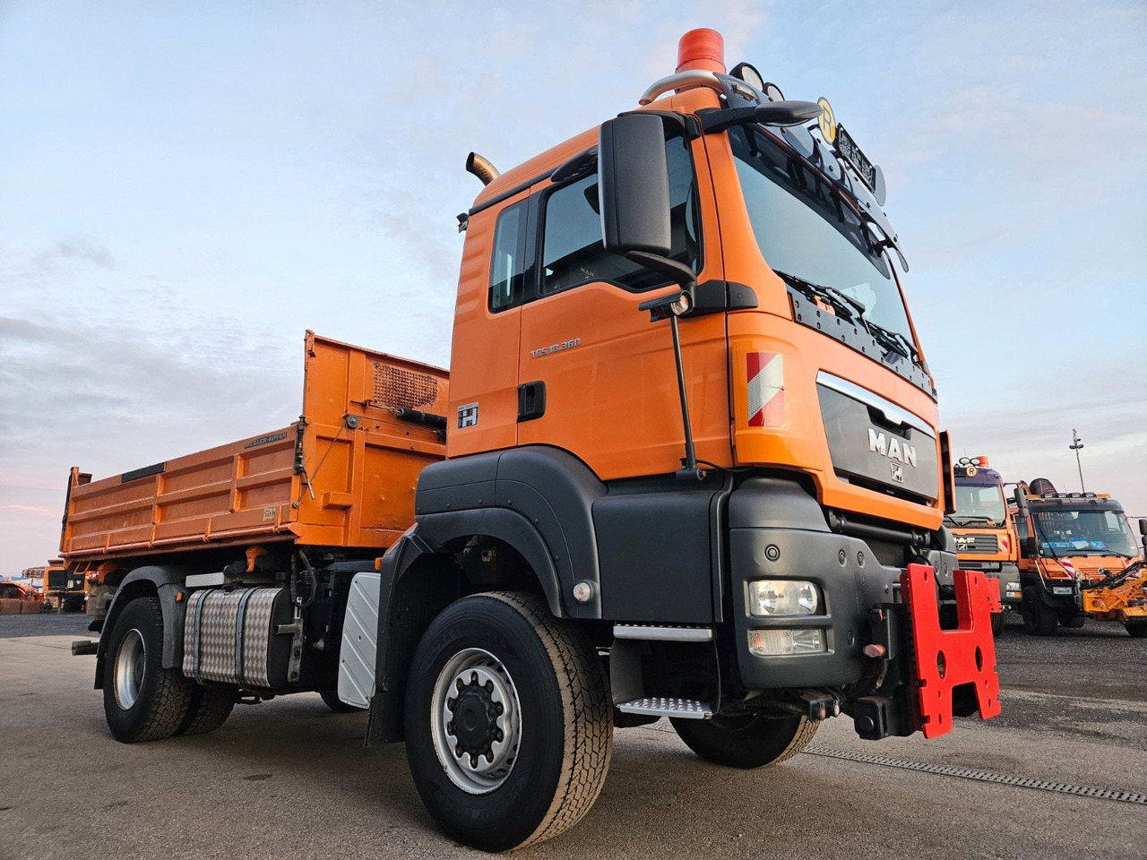 MAN TGS 18.360 4x4 BL Euro5 Meiller - Tipper: picture 4 MAN TGS 18.360 4x4 BL Euro5 Meiller - Tipper: picture 4