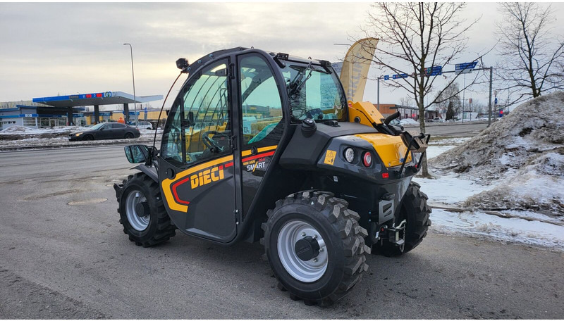 Dieci Mini Agri 20.4 SMART - Loader: picture 3 Dieci Mini Agri 20.4 SMART - Loader: picture 3