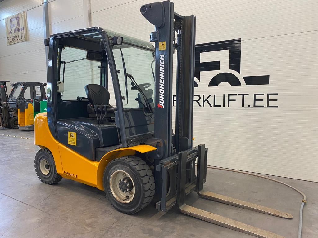 Jungheinrich DFG430 - Diesel forklift: picture 5 Jungheinrich DFG430 - Diesel forklift: picture 5
