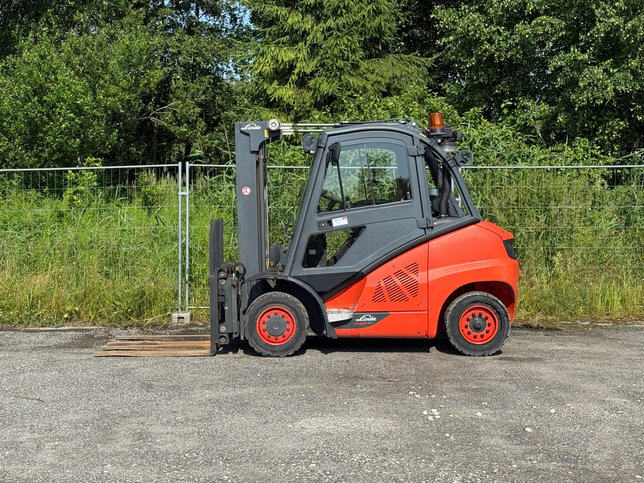 Linde H40D-02 - Diesel forklift: picture 2 Linde H40D-02 - Diesel forklift: picture 2