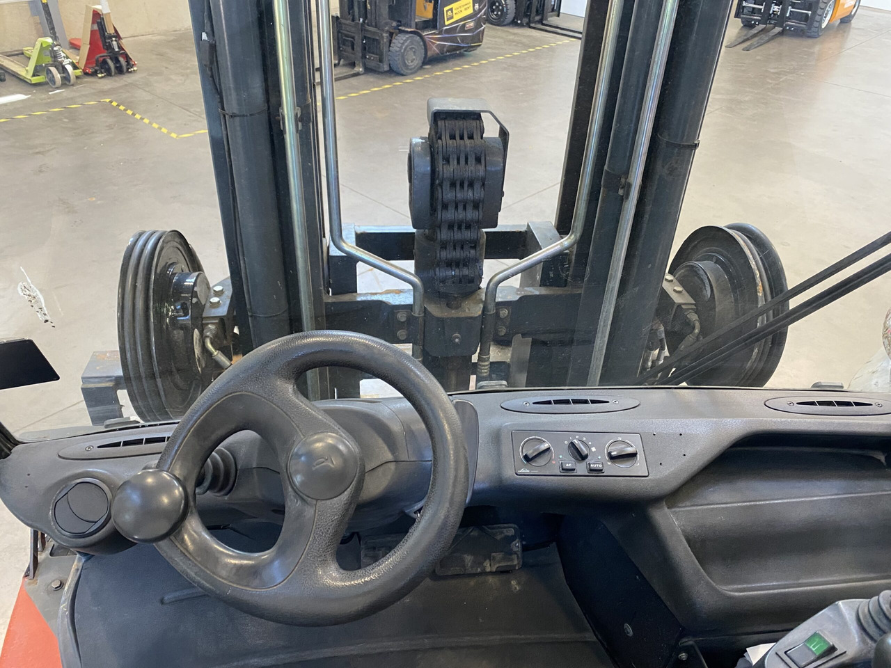 Diesel forklift Linde H80D: picture 8