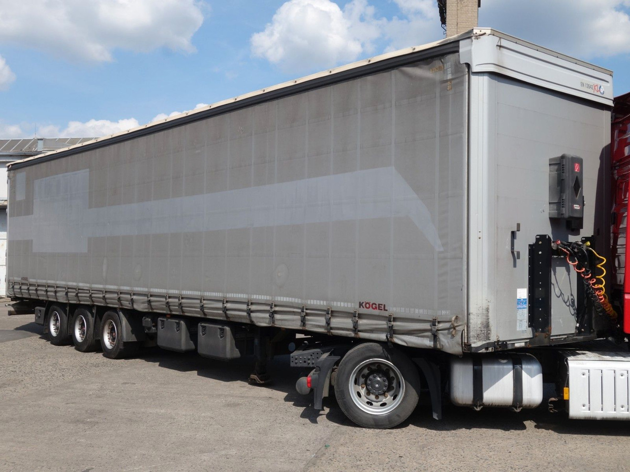 Kögel SN24 MEGA, Liftachse, SAF Achsen - Curtainsider semi-trailer: picture 4 Kögel SN24 MEGA, Liftachse, SAF Achsen - Curtainsider semi-trailer: picture 4