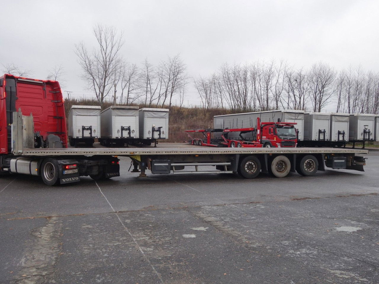 Schmitz Cargobull SPL 24/L Lowdeck SPL 24/L Lowdeck - Dropside/ Flatbed semi-trailer: picture 4 Schmitz Cargobull SPL 24/L Lowdeck SPL 24/L Lowdeck - Dropside/ Flatbed semi-trailer: picture 4