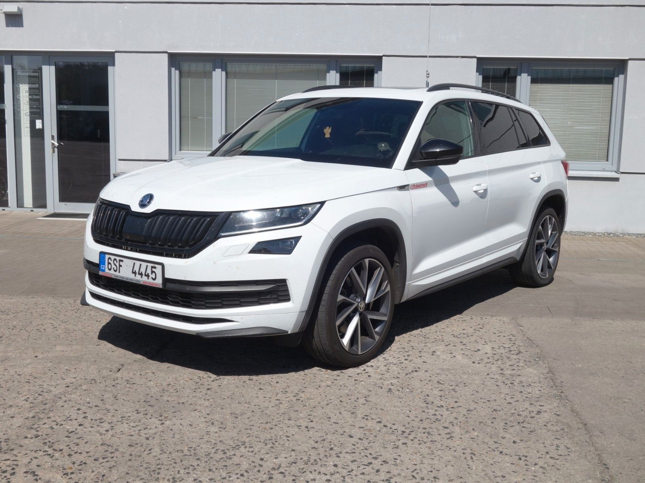 Skoda Kodiaq 2,0TDI 140kW, 4x4, SportLine, Pano, Webas - SUV: picture 1 Skoda Kodiaq 2,0TDI 140kW, 4x4, SportLine, Pano, Webas - SUV: picture 1