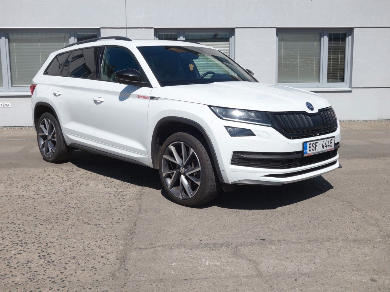 Skoda Kodiaq 2,0TDI 140kW, 4x4, SportLine, Pano, Webas - SUV: picture 3 Skoda Kodiaq 2,0TDI 140kW, 4x4, SportLine, Pano, Webas - SUV: picture 3