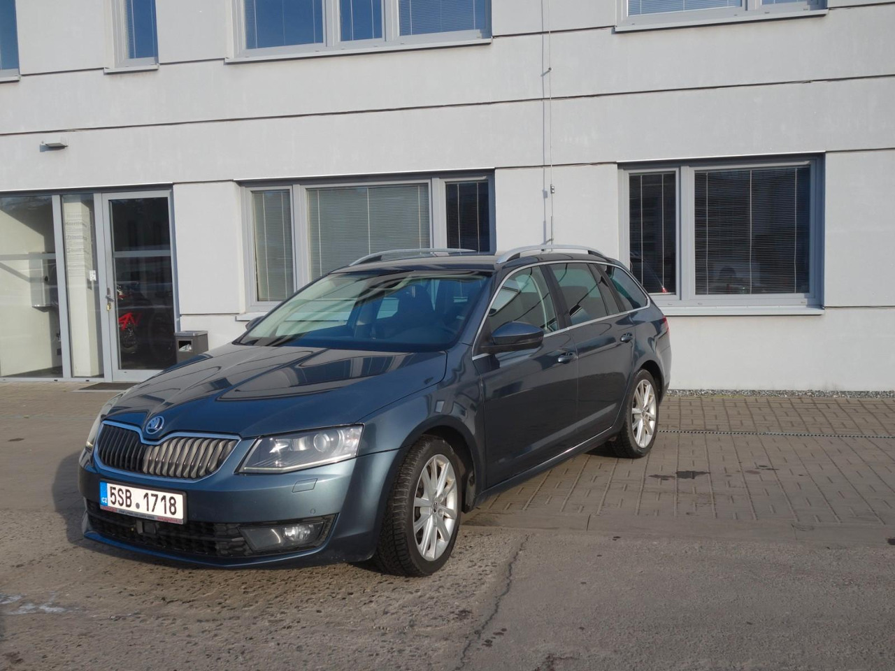 Skoda Octavia Combi Sport Line, 2.0 TDi DSG, Webasto - Estate car: picture 1 Skoda Octavia Combi Sport Line, 2.0 TDi DSG, Webasto - Estate car: picture 1