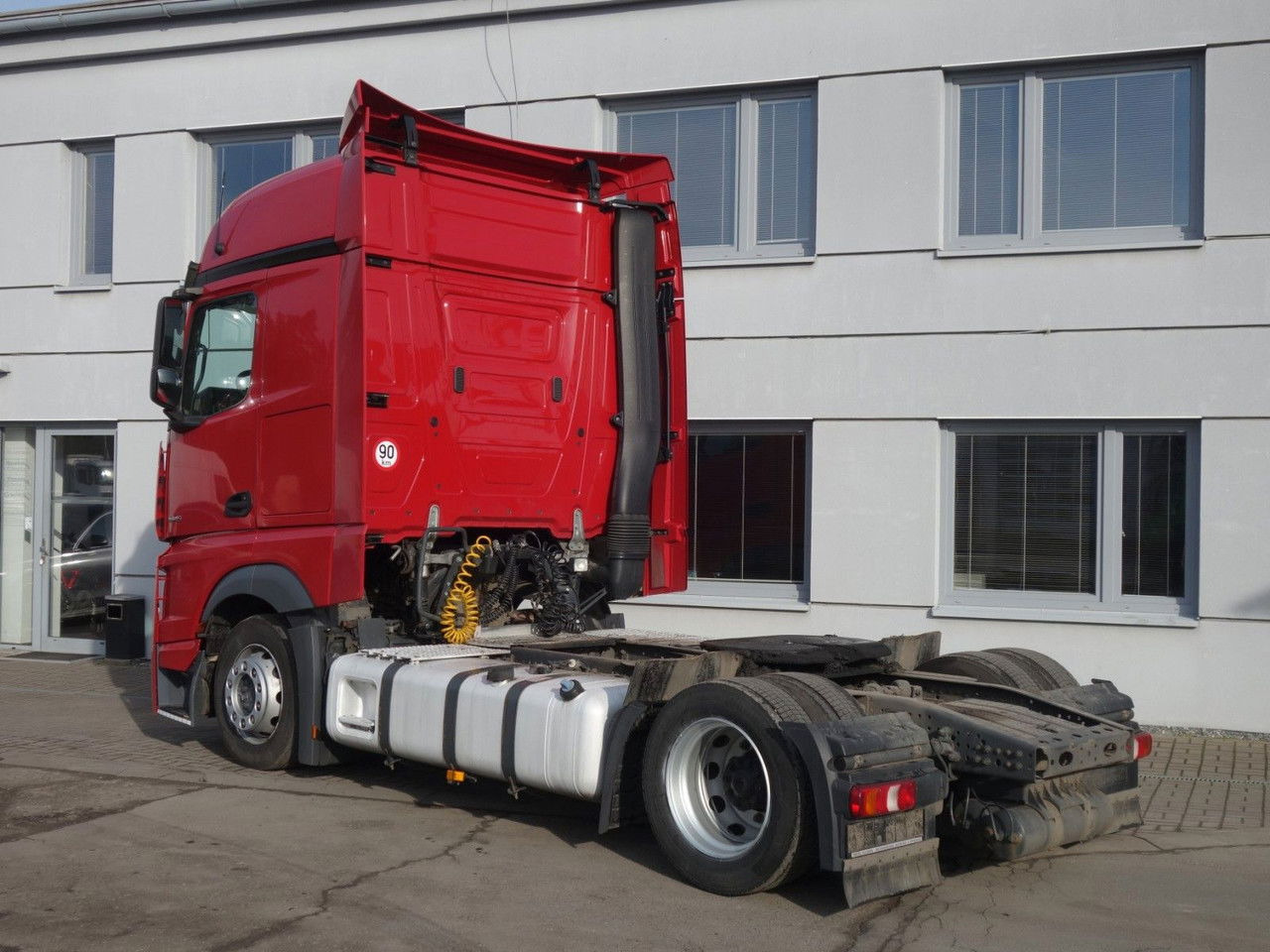 Mercedes-Benz Actros 1845 Lsnrl, Lowdeck, Standklima, 2 Stk. - Tractor unit: picture 4 Mercedes-Benz Actros 1845 Lsnrl, Lowdeck, Standklima, 2 Stk. - Tractor unit: picture 4