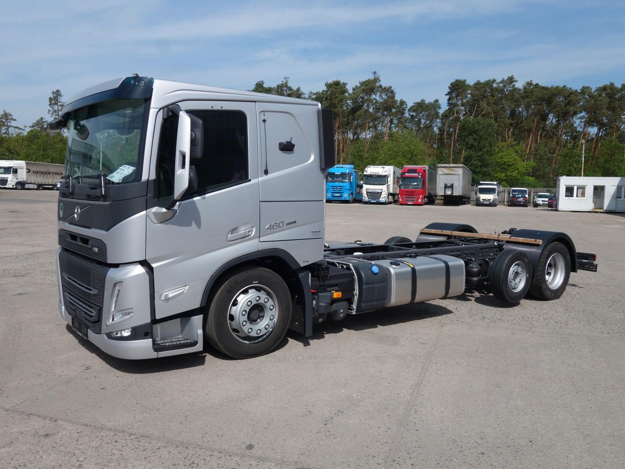 Volvo FM13 460 6x2 Neue RTO , Kassbohrer, Rolfo, Rimo - Cab chassis truck: picture 2 Volvo FM13 460 6x2 Neue RTO , Kassbohrer, Rolfo, Rimo - Cab chassis truck: picture 2