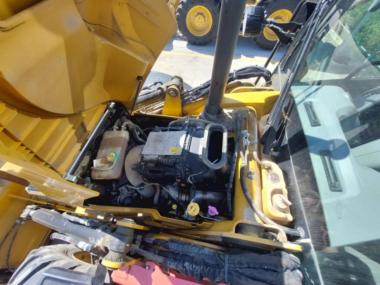 Backhoe loader CAT 434-07: picture 7