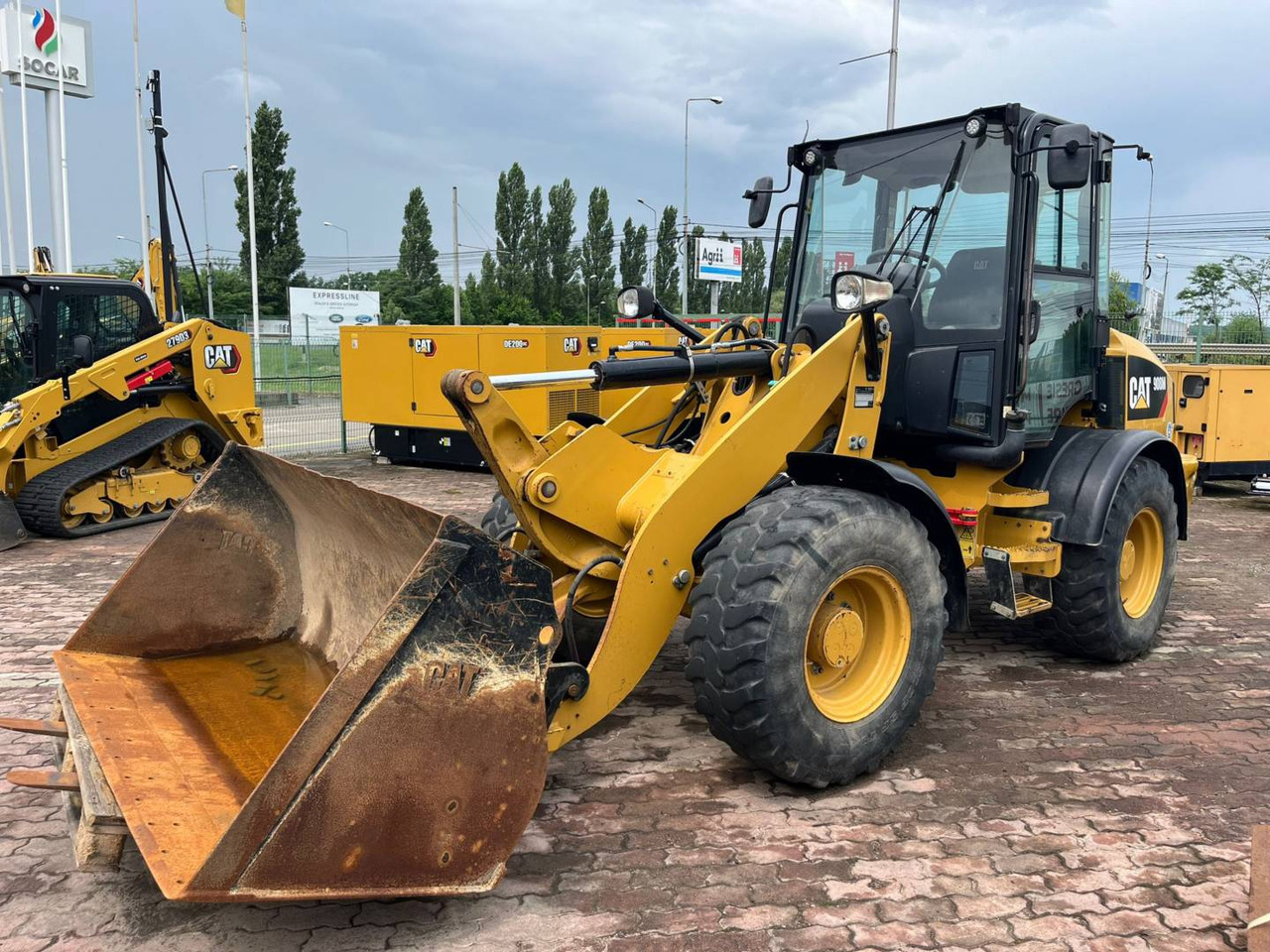 CAT 908M - Wheel loader: picture 1 CAT 908M - Wheel loader: picture 1