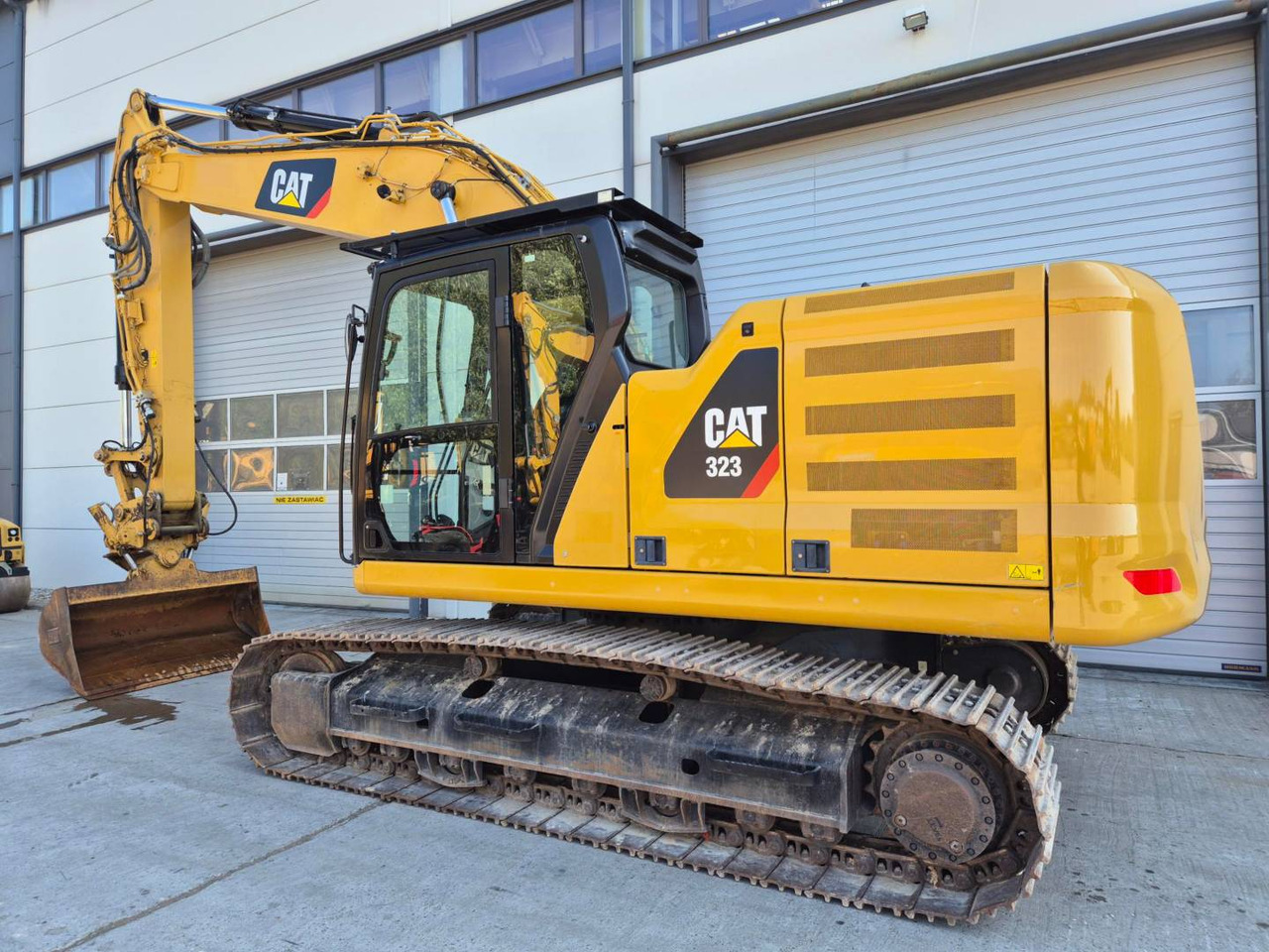 CAT 323 - Crawler excavator: picture 4 CAT 323 - Crawler excavator: picture 4