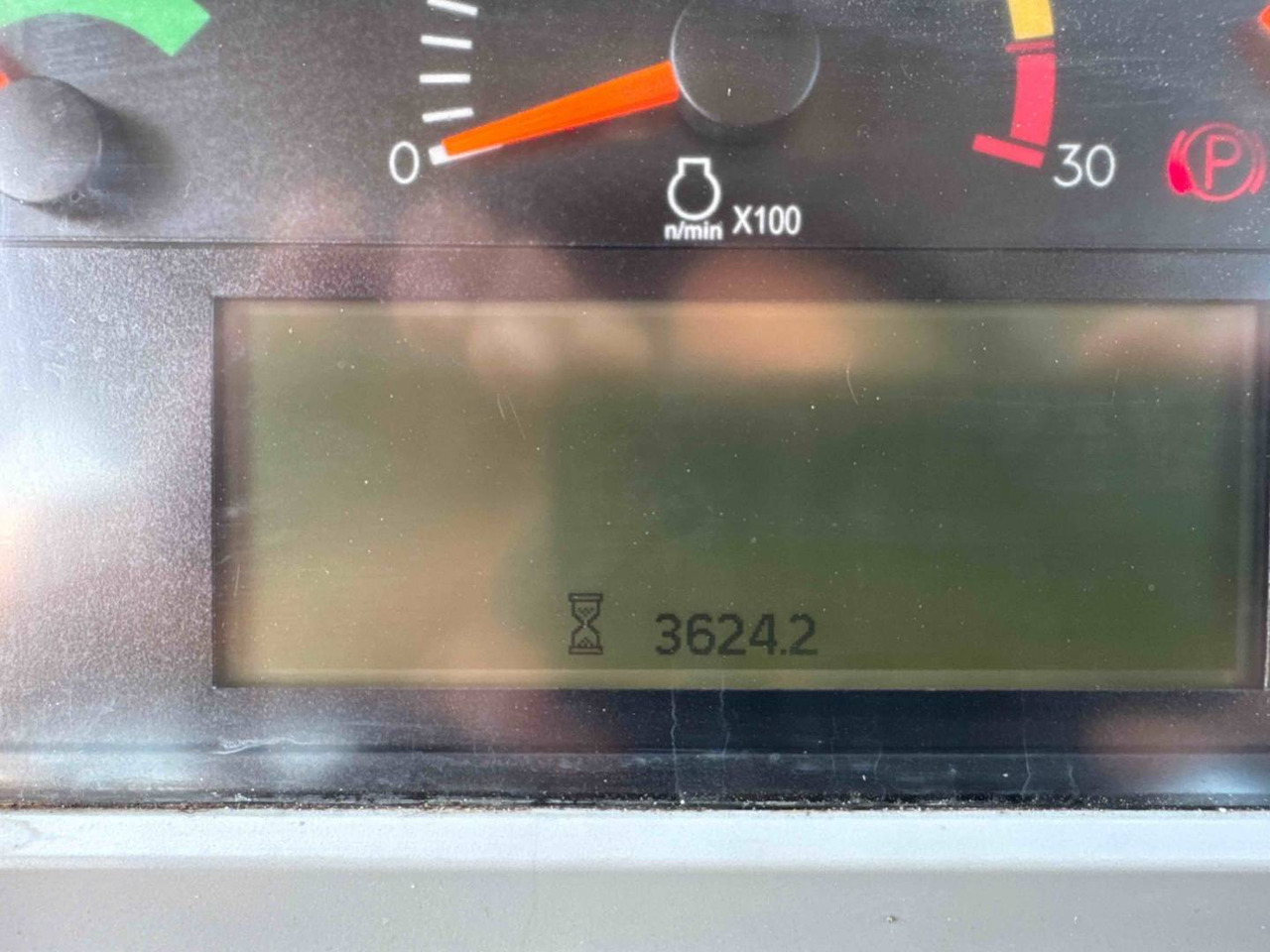 CAT 730 - Articulated dumper: picture 5 CAT 730 - Articulated dumper: picture 5