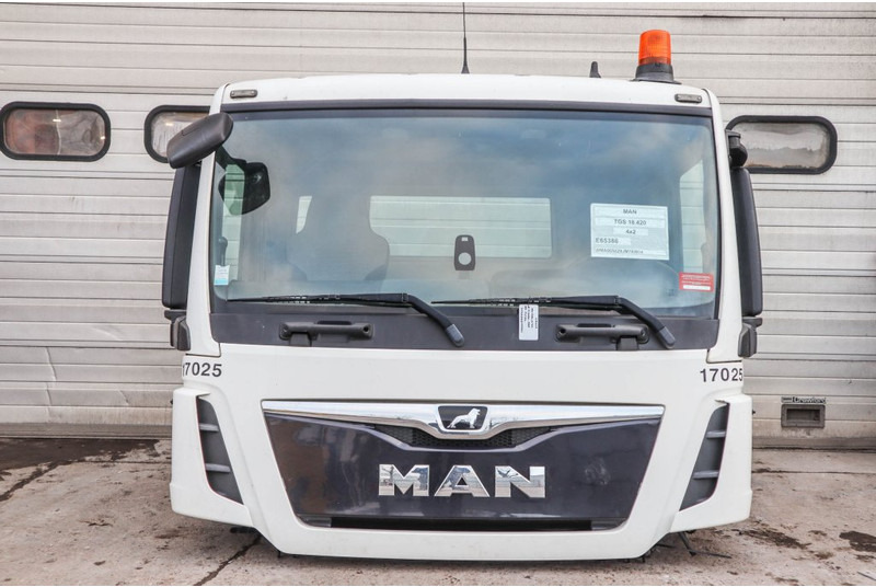 MAN F99L17 TGS - Cab and interior for Truck: picture 1 MAN F99L17 TGS - Cab and interior for Truck: picture 1