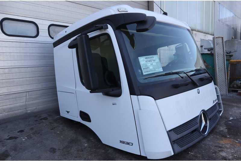 Mercedes-Benz AROCS L-CAB STREAMSPACE 2.3 96082015921314 - Cab and interior for Truck: picture 3 Mercedes-Benz AROCS L-CAB STREAMSPACE 2.3 96082015921314 - Cab and interior for Truck: picture 3
