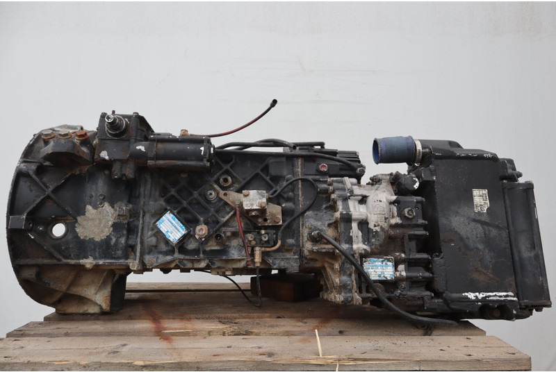 ZF 16S151OD+INT F2000 81.32004-6402 - Gearbox for Truck: picture 1 ZF 16S151OD+INT F2000 81.32004-6402 - Gearbox for Truck: picture 1
