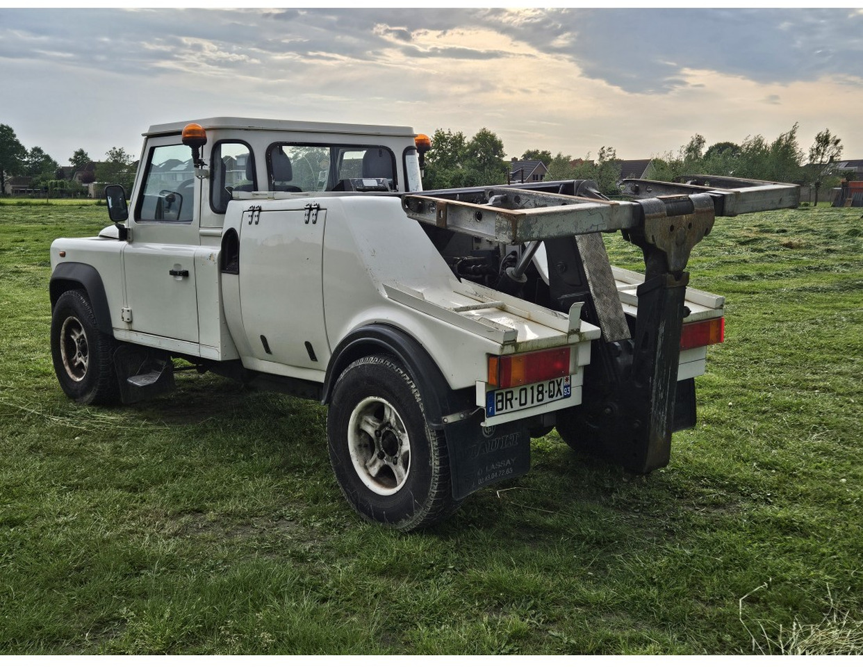 Land Rover Defender Breaking down vehicle - Car: picture 4 Land Rover Defender Breaking down vehicle - Car: picture 4