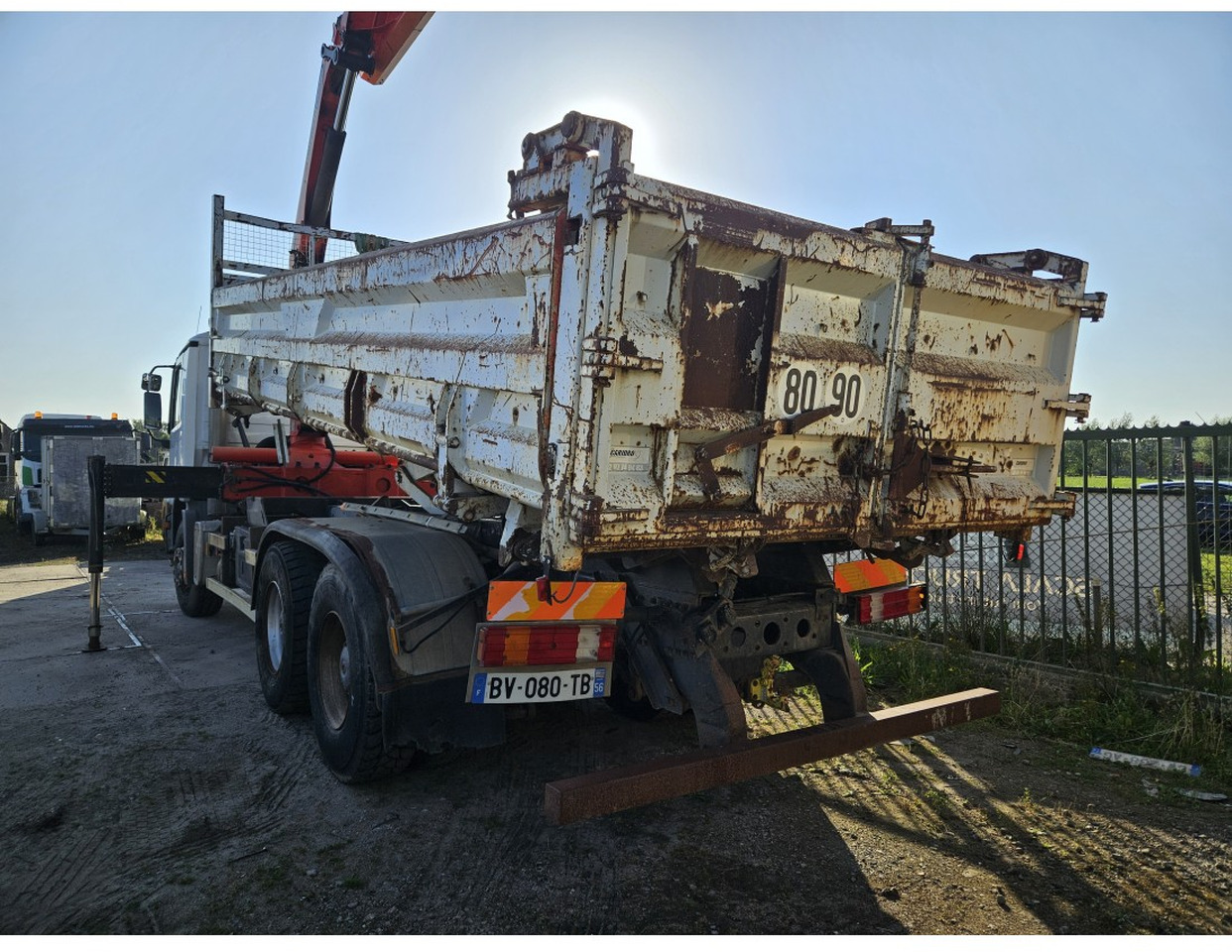 MERCEDES ACTROS 2636 6X4 TIPPER CRANE 15002 EPS - Tipper, Crane truck: picture 2 MERCEDES ACTROS 2636 6X4 TIPPER CRANE 15002 EPS - Tipper, Crane truck: picture 2