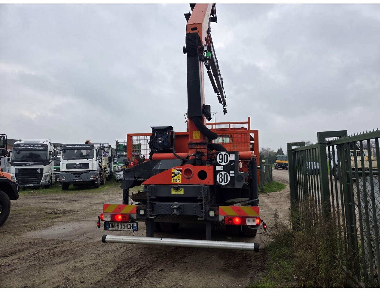 RENAULT C 380 6X4 FLATBED CRANE PALFINGER PK 18002-EH B - Dropside/ Flatbed truck, Crane truck: picture 4 RENAULT C 380 6X4 FLATBED CRANE PALFINGER PK 18002-EH B - Dropside/ Flatbed truck, Crane truck: picture 4