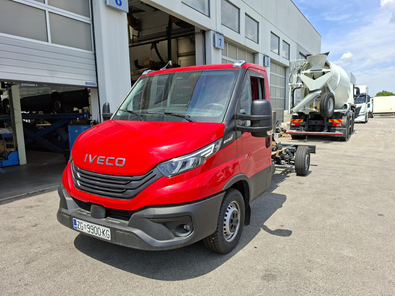 IVECO Daily 35C21HA8/P - Cab chassis truck: picture 1 IVECO Daily 35C21HA8/P - Cab chassis truck: picture 1