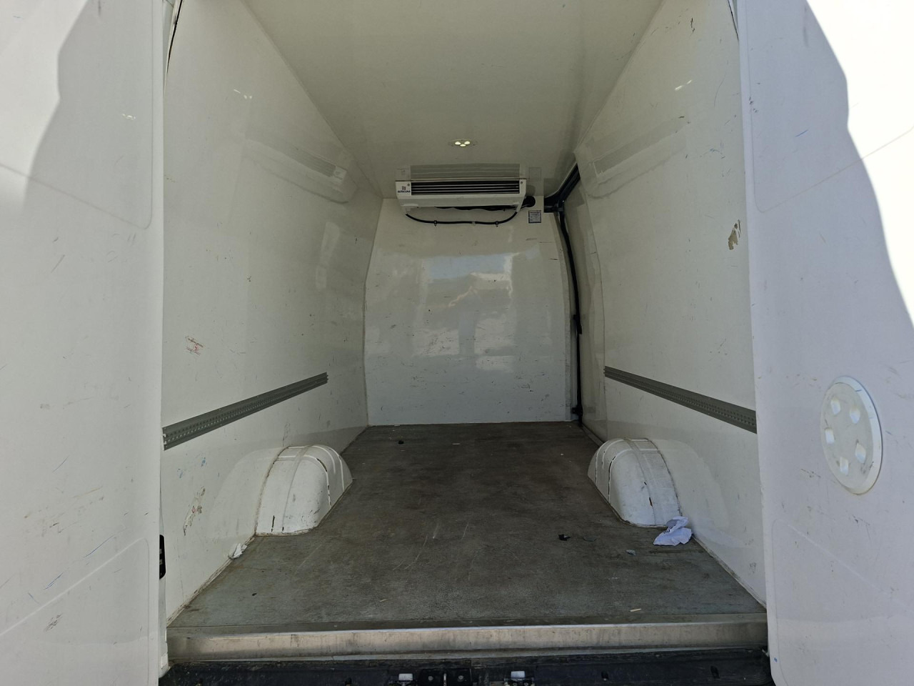 IVECO Daily 35S14V - Refrigerated delivery van: picture 5 IVECO Daily 35S14V - Refrigerated delivery van: picture 5