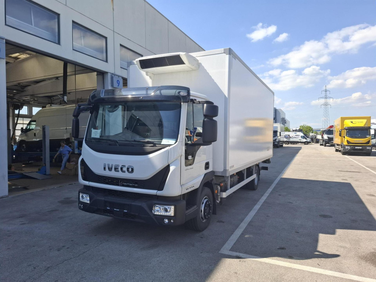 IVECO Eurocargo ML120EL21/P - Refrigerator truck: picture 1 IVECO Eurocargo ML120EL21/P - Refrigerator truck: picture 1
