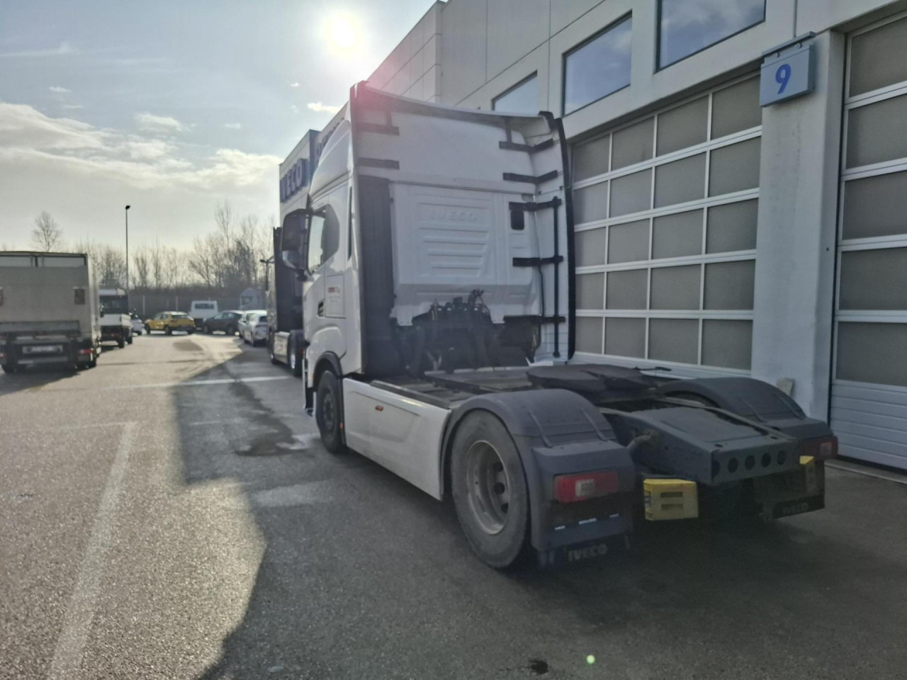 IVECO S-Way AS440S49T/P - Tractor unit: picture 3 IVECO S-Way AS440S49T/P - Tractor unit: picture 3