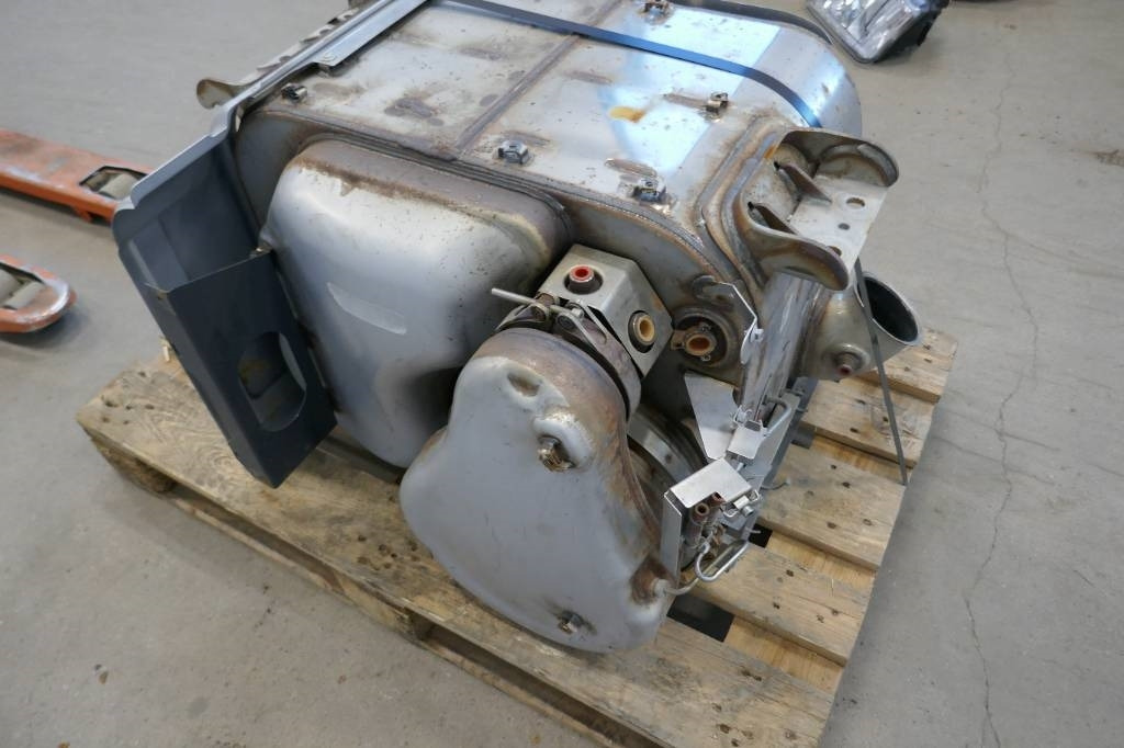 Volvo Ljuddämpare, 21750081 - Frame/ Chassis for Truck: picture 4 Volvo Ljuddämpare, 21750081 - Frame/ Chassis for Truck: picture 4