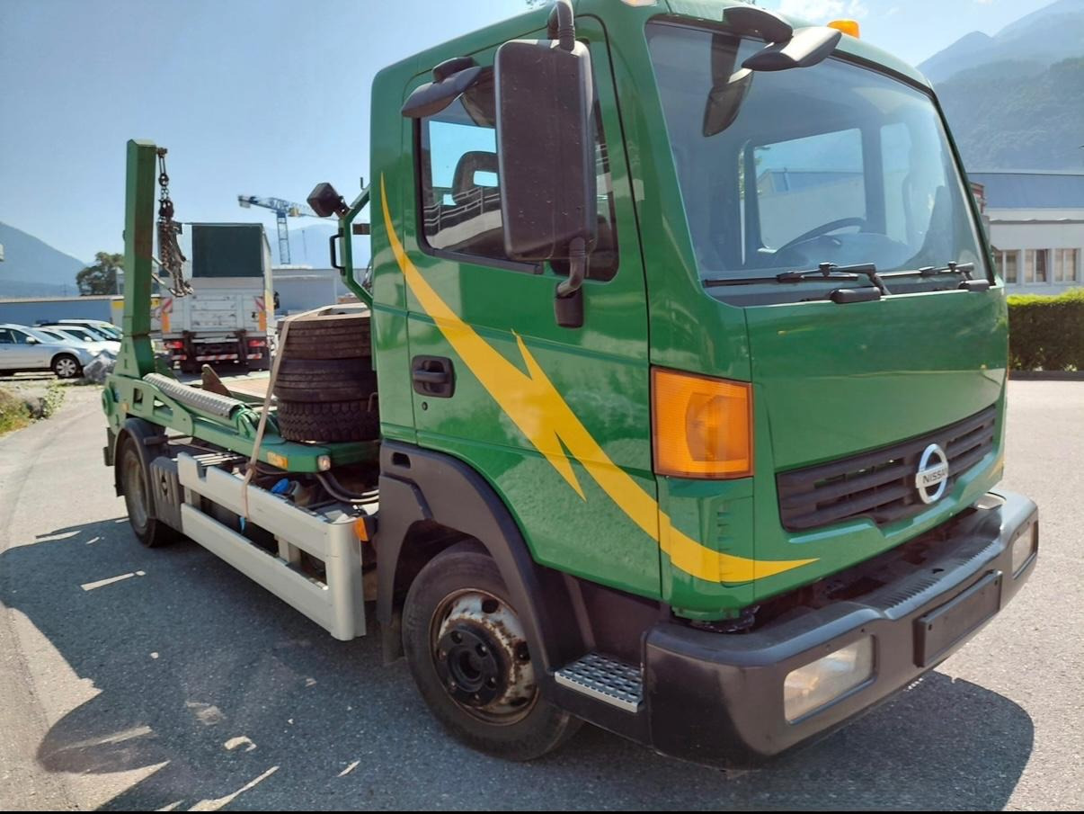Nissan Atleon F91B 80.19, 8ton, E5, Welaki Heimann - Skip loader truck: picture 2 Nissan Atleon F91B 80.19, 8ton, E5, Welaki Heimann - Skip loader truck: picture 2