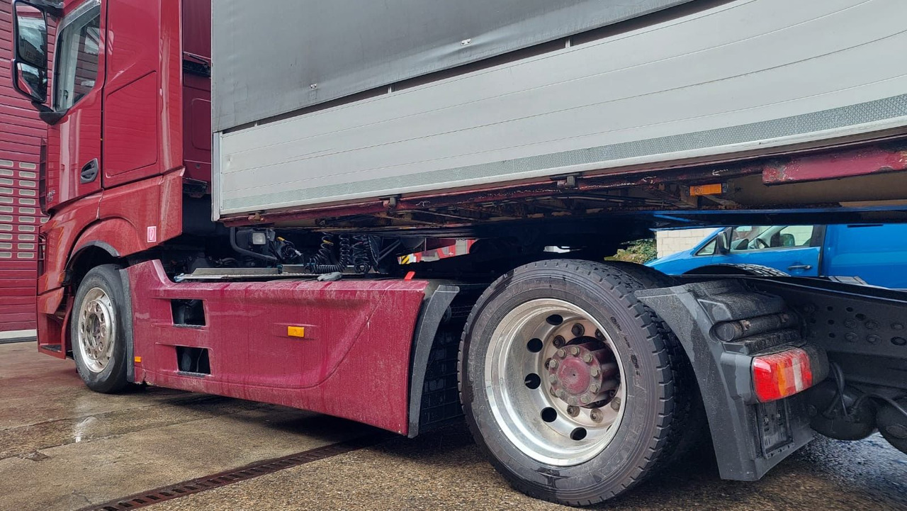 Mercedes-Benz Actros 1848 4x2, E6,Lowliner,verstellbare Sattel - Tractor unit: picture 5 Mercedes-Benz Actros 1848 4x2, E6,Lowliner,verstellbare Sattel - Tractor unit: picture 5