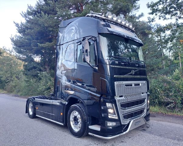 Volvo FH16-650 4x2, Euro 6, VEB, airbrush - Tractor unit: picture 3 Volvo FH16-650 4x2, Euro 6, VEB, airbrush - Tractor unit: picture 3