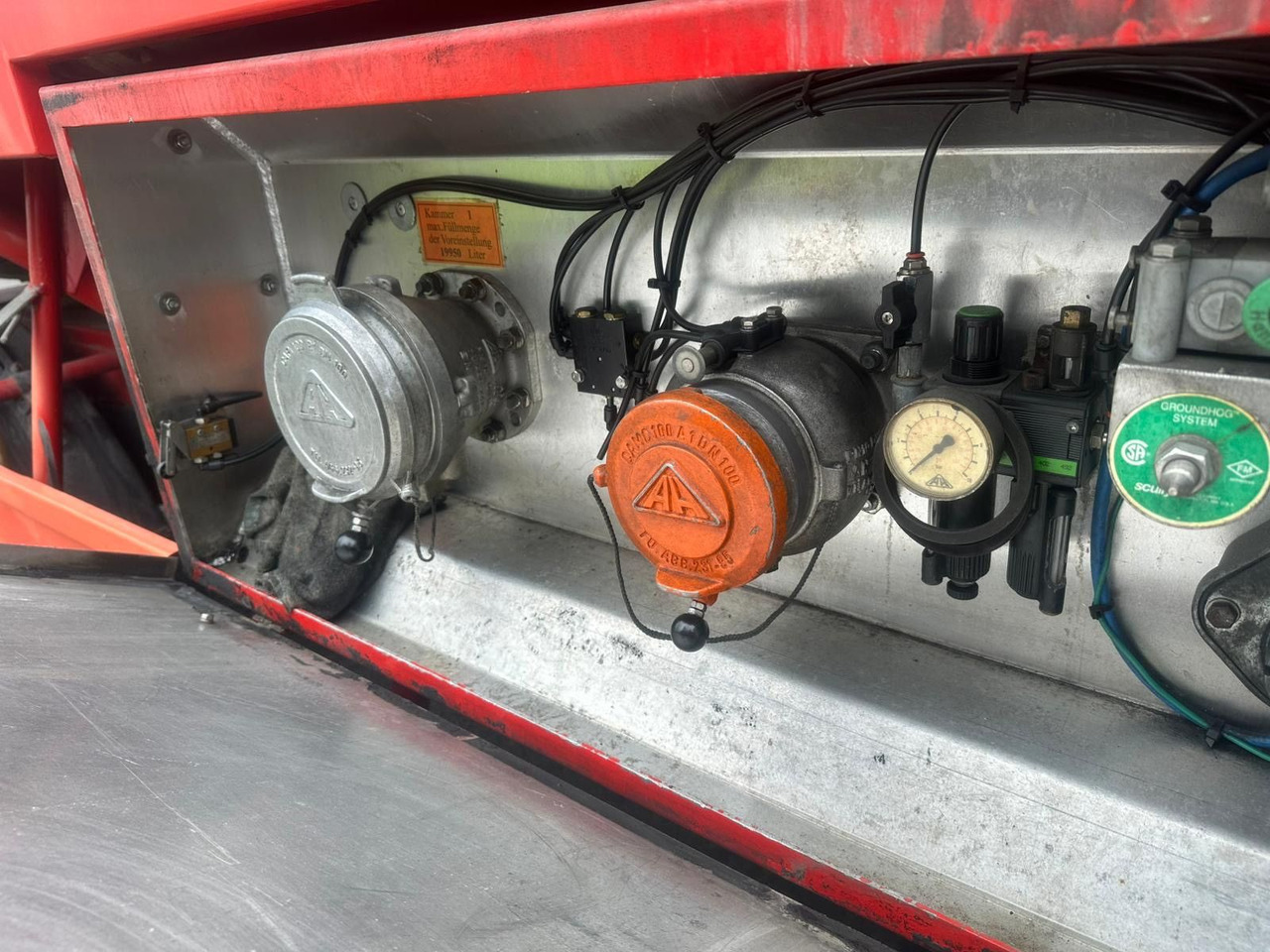 Willig 2 ANH 21.0, ADR, Benzin/Diesel, 19950Lite - Tanker trailer: picture 5 Willig 2 ANH 21.0, ADR, Benzin/Diesel, 19950Lite - Tanker trailer: picture 5