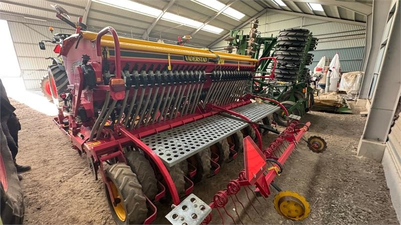 Vaderstad Rapid 400C Rapid 400 C - Combine seed drill: picture 3 Vaderstad Rapid 400C Rapid 400 C - Combine seed drill: picture 3