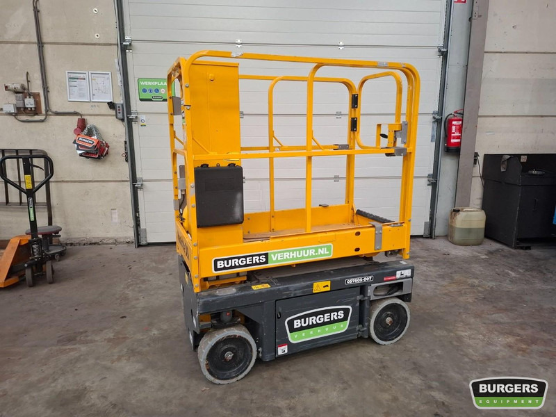 Haulotte Star 6 - Vertical mast lift: picture 1 Haulotte Star 6 - Vertical mast lift: picture 1