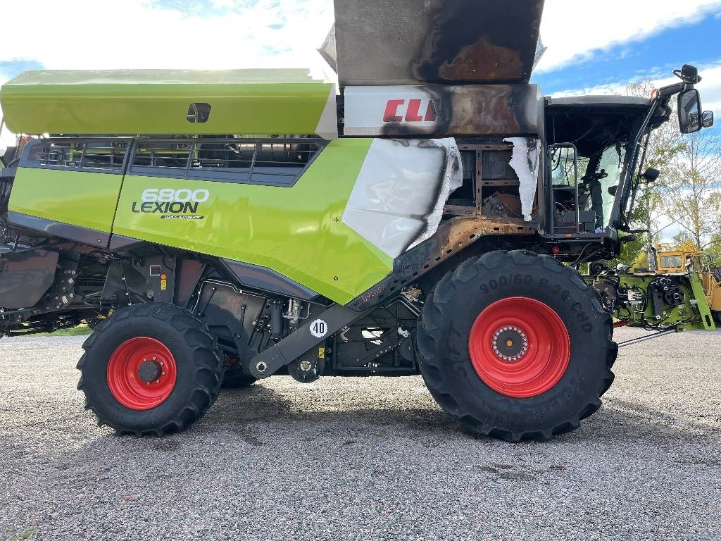 Claas Lexion 6800 Dismantled: only spare parts - Combine harvester: picture 4 Claas Lexion 6800 Dismantled: only spare parts - Combine harvester: picture 4