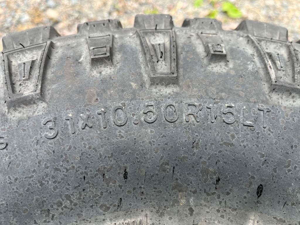 Goodyear 31X10,5 15 Holder C270 - Wheel and tire package: picture 3 Goodyear 31X10,5 15 Holder C270 - Wheel and tire package: picture 3