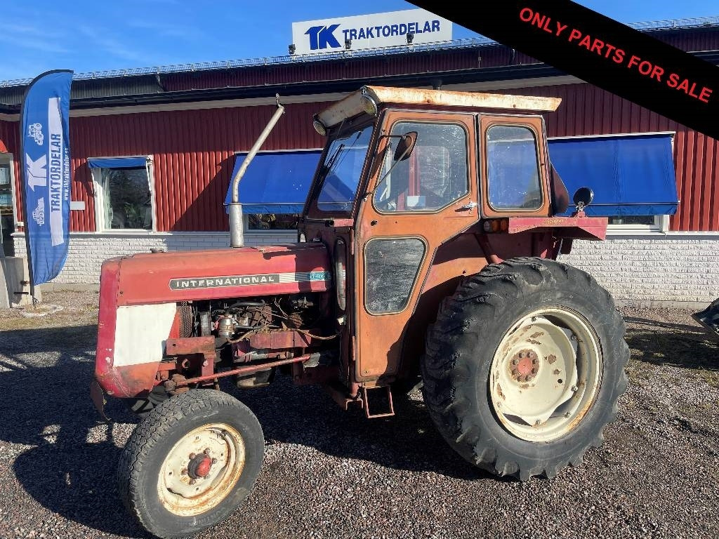 International 444 Dismantled: only spare parts - Farm tractor: picture 1 International 444 Dismantled: only spare parts - Farm tractor: picture 1