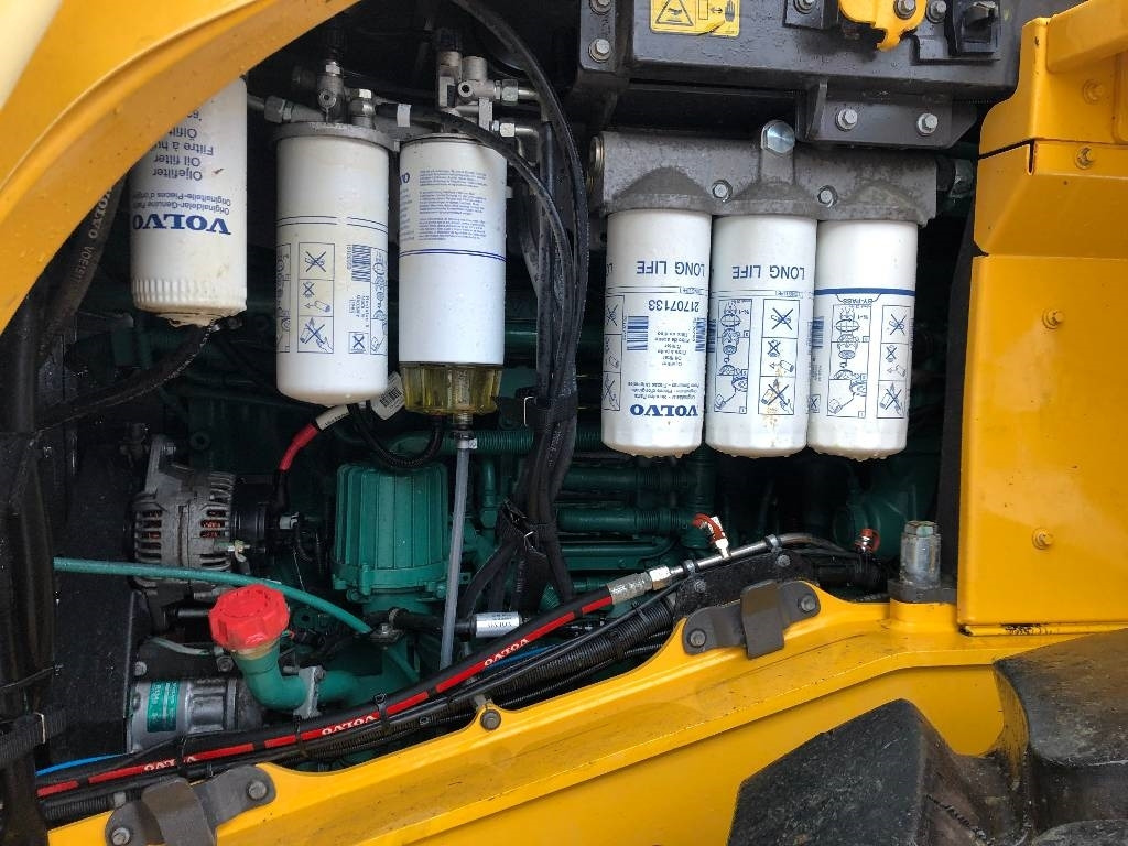 Volvo L 150 H Dismantled: only spare parts - Wheel loader: picture 2 Volvo L 150 H Dismantled: only spare parts - Wheel loader: picture 2