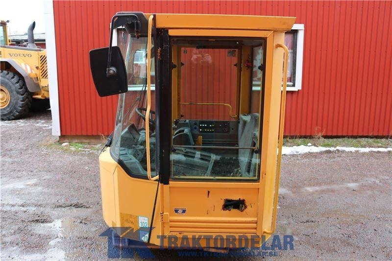 Volvo L 50 C - Cab for Construction machinery: picture 4 Volvo L 50 C - Cab for Construction machinery: picture 4