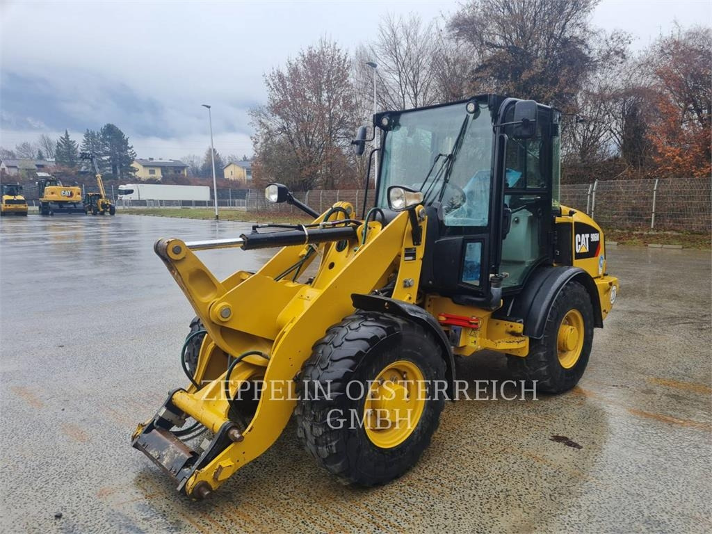 CAT 906M - Wheel loader: picture 1 CAT 906M - Wheel loader: picture 1