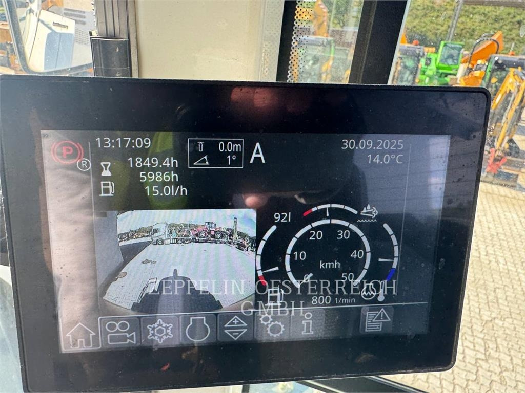 Liebherr L586 - Wheel loader: picture 5 Liebherr L586 - Wheel loader: picture 5