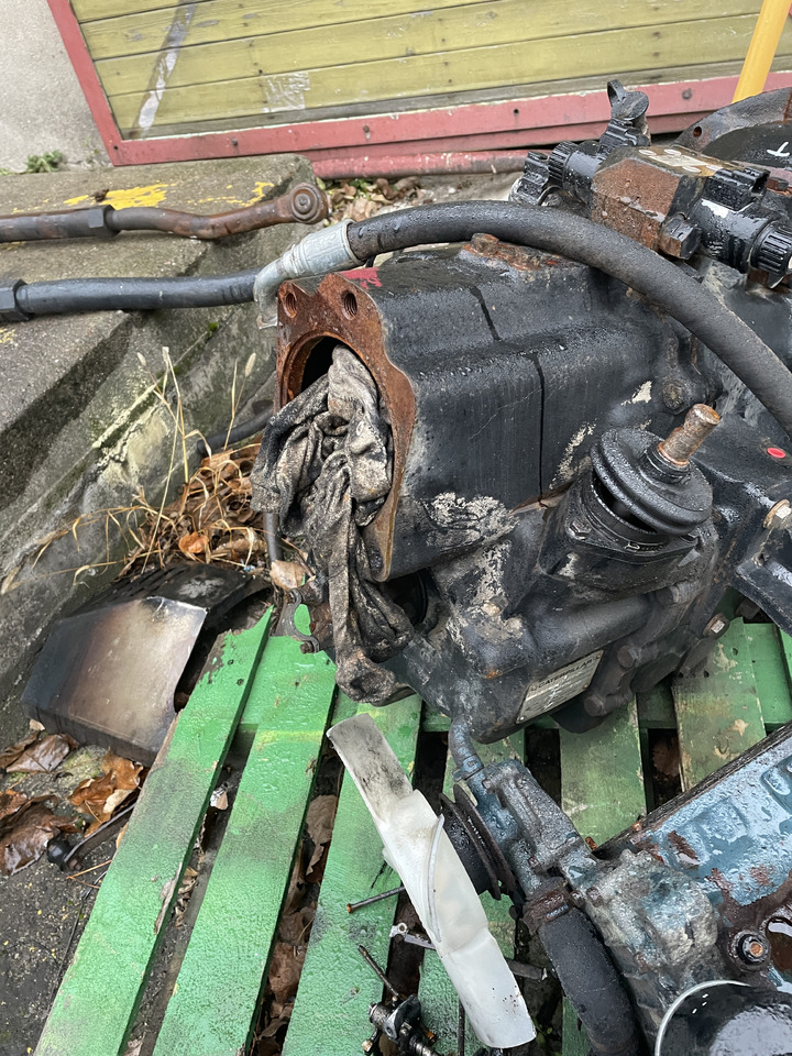 CAT Caterpillar 414E 416E 422E 428E - skrzynia biegów kompletna 271-2408 - Gearbox for Agricultural machinery: picture 5 CAT Caterpillar 414E 416E 422E 428E - skrzynia biegów kompletna 271-2408 - Gearbox for Agricultural machinery: picture 5