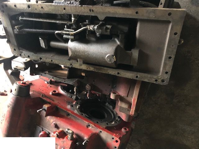 Case 885 - Obudowa Skrzyni - Gearbox and parts for Agricultural machinery: picture 3 Case 885 - Obudowa Skrzyni - Gearbox and parts for Agricultural machinery: picture 3