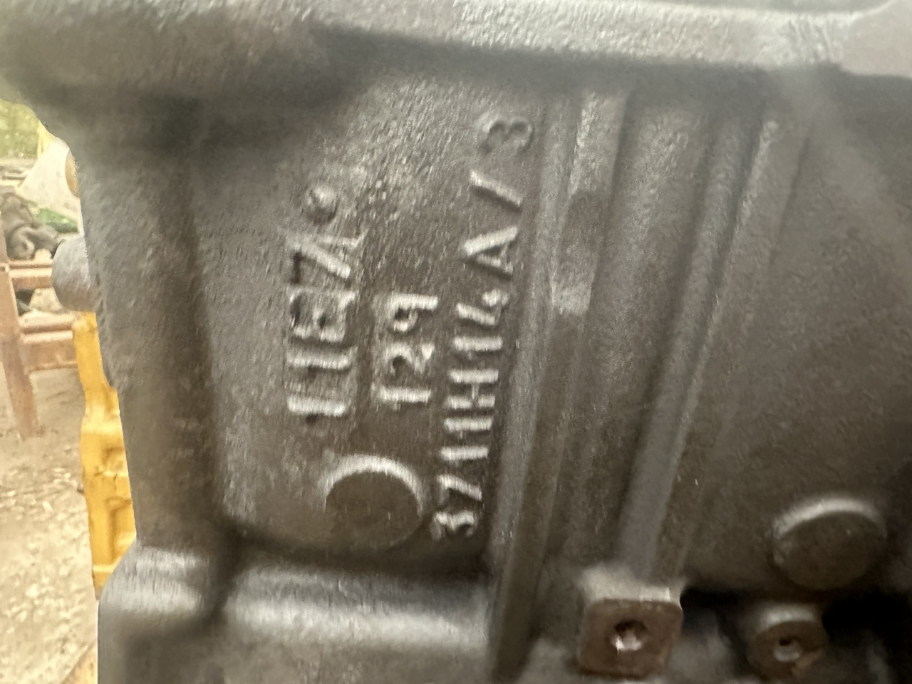 Cat 3054E Blok cylindrów orginał - Cylinder block for Agricultural machinery: picture 3 Cat 3054E Blok cylindrów orginał - Cylinder block for Agricultural machinery: picture 3