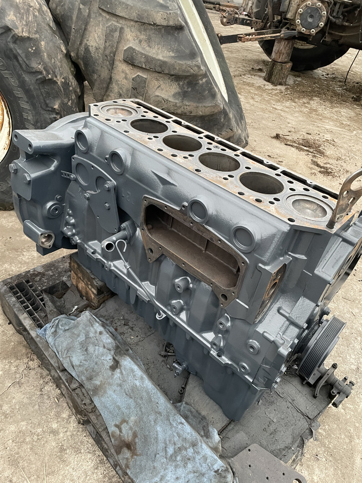 Caterpillar Cat C9 - blok silnika 325-3914 325-3915 - Cylinder block for Agricultural machinery: picture 2 Caterpillar Cat C9 - blok silnika 325-3914 325-3915 - Cylinder block for Agricultural machinery: picture 2