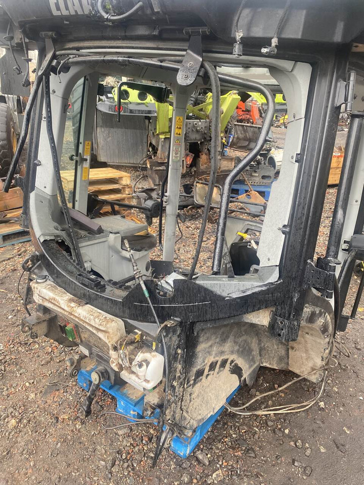 Claas Arion Seria 600 - Kabina - Cab for Agricultural machinery: picture 2 Claas Arion Seria 600 - Kabina - Cab for Agricultural machinery: picture 2