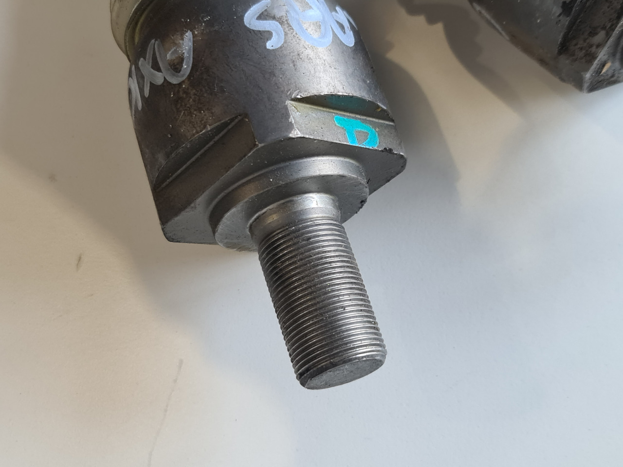 Claas Axion Przegub Kulkowy - Tie rod for Agricultural machinery: picture 4 Claas Axion Przegub Kulkowy - Tie rod for Agricultural machinery: picture 4