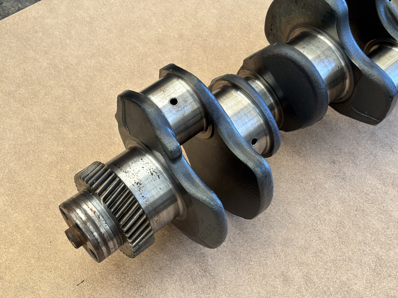 Cummins 6CT8.3  Wał korbowy silnika  / CASE J917443 J918986 3918986 3917443 - Crankshaft for Agricultural machinery: picture 3 Cummins 6CT8.3  Wał korbowy silnika  / CASE J917443 J918986 3918986 3917443 - Crankshaft for Agricultural machinery: picture 3