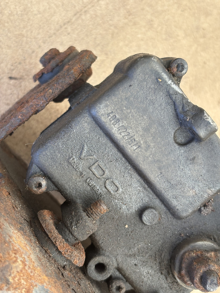 Cummins 8.3 6CT 6CTA 6CTAA Elektroniczny pedał gazu VDO 408.422/6/1 - Pedal: picture 1 Cummins 8.3 6CT 6CTA 6CTAA Elektroniczny pedał gazu VDO 408.422/6/1 - Pedal: picture 1